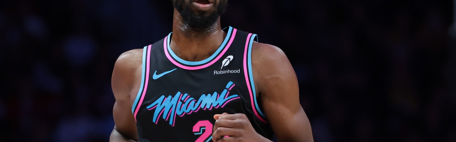 世界杯手机官网直播app下载入口-兢兢业业！维金斯半场6中4拿到10分 三2中1