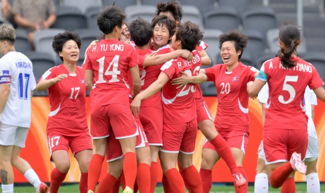 世界杯手机高清观看软件-随着中国女足2-0爆冷险胜，朝鲜3-0造惨案，亚洲杯最新积分榜出炉