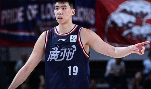 世界杯客户端升级下载-徐昕收到NBA试训邀请，广东男篮锋线问题明显 邱彪为克里斯怼记者